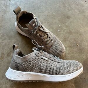 Mens or Women’s TRUElinkswear Golf Knit Sneakers